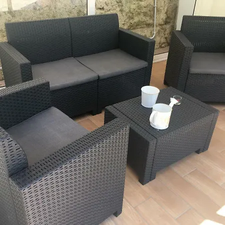 Apartment The Shabby House - Charming Seaside Retreat In Anzio, Steps From And Train Station